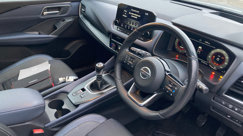 Nissan Qashqai 1.3 DiG-T MH Tekna 5dr Petrol Hatchback